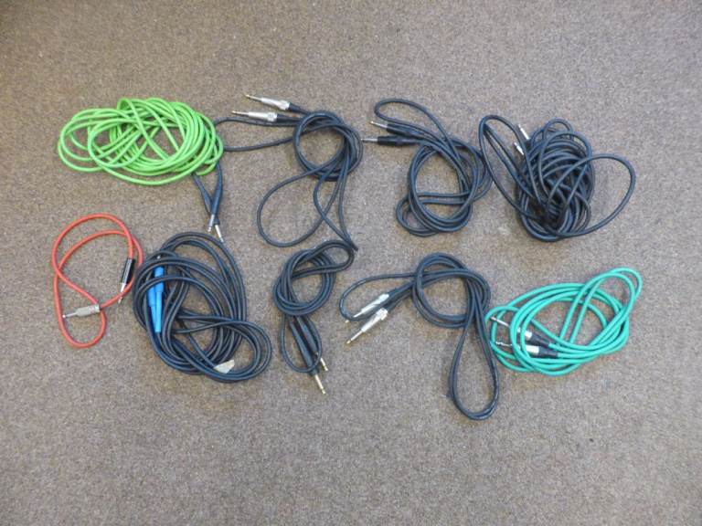 image for 9 Guitar Leads for !!SPARES OR REPAIRS!! £10