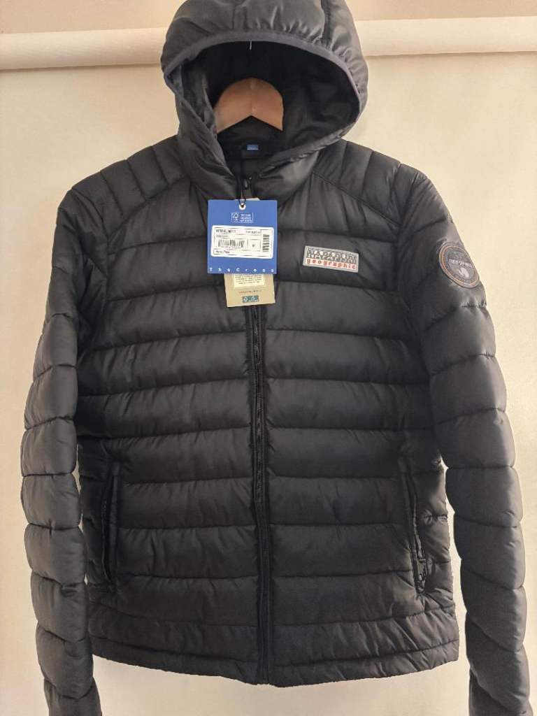 image for Napapijri Men's Padded Jacket (NP0A4FJ90411). With Tags/Worn Once. Medium. Cost £170, accept £43 ono