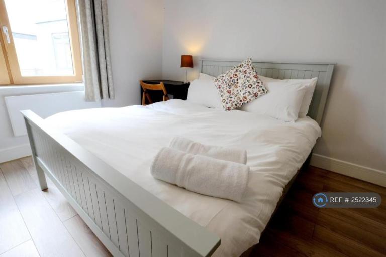 2 bedroom flat in Upper Marshall Street, Birmingham, B1 (2 bed) (#2522345)