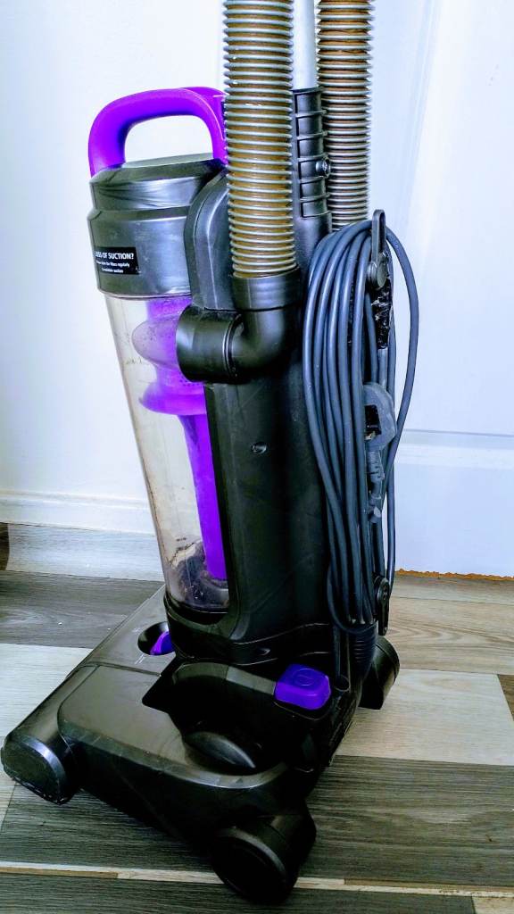 Vacuum cleaner 