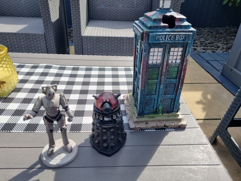 Dr who tardis ..dalex and cyberman 