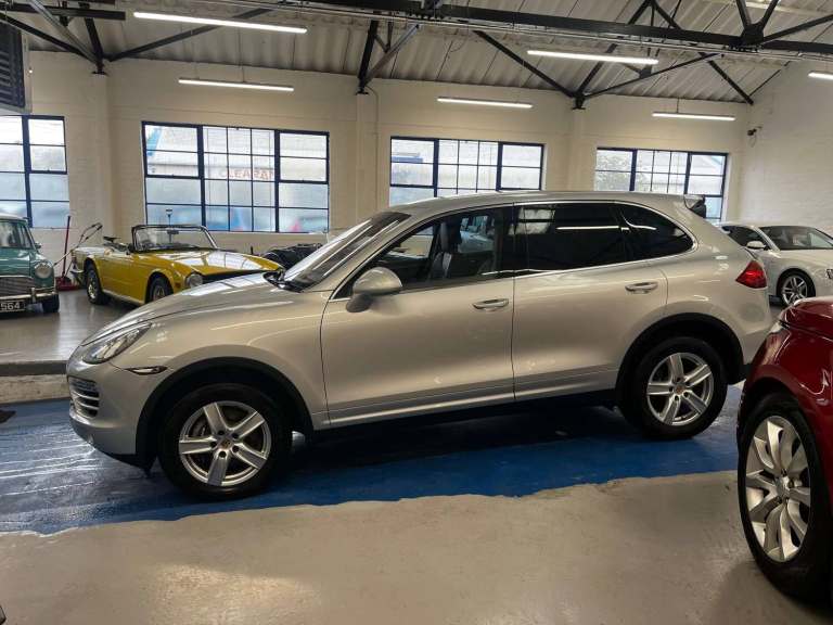 2011 Porsche Cayenne Diesel 5dr Tiptronic S ESTATE DIESEL Automatic