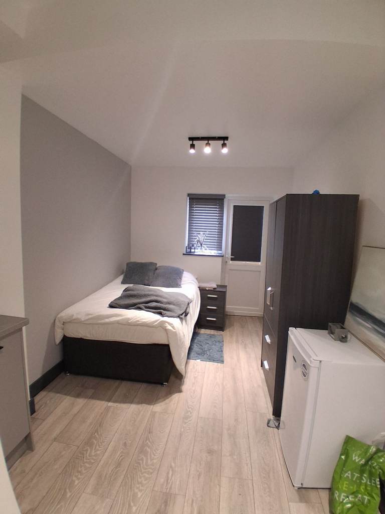 Lovely Studio in Ealing- UB6