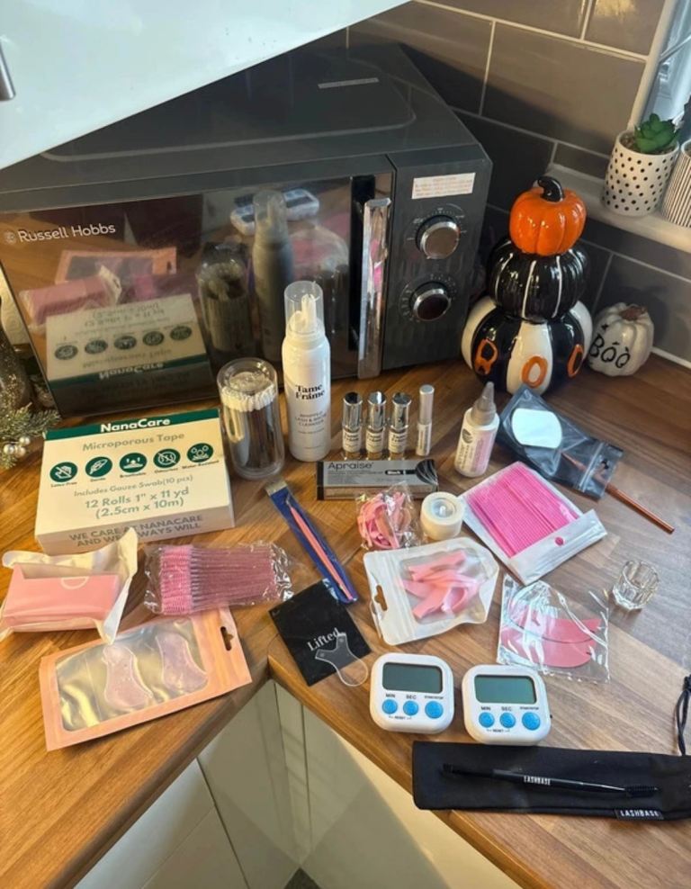 Lash Lift & Tint Kit with Accessories – As Good As New