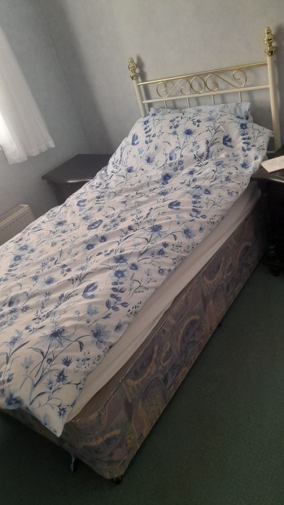 Single Divan Bed Base with Metal Headboard and Storage Drawer