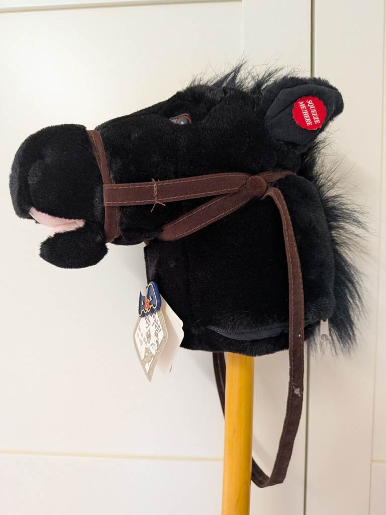 Hobby horse with sound effect