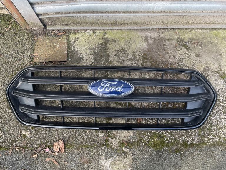 FORD TRANSIT CUSTOM FRONT BUMPER GRILL GRILLE P/N: JK21-17B968-BD (2018-2022)