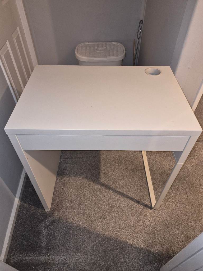 Ikea Micke Desk