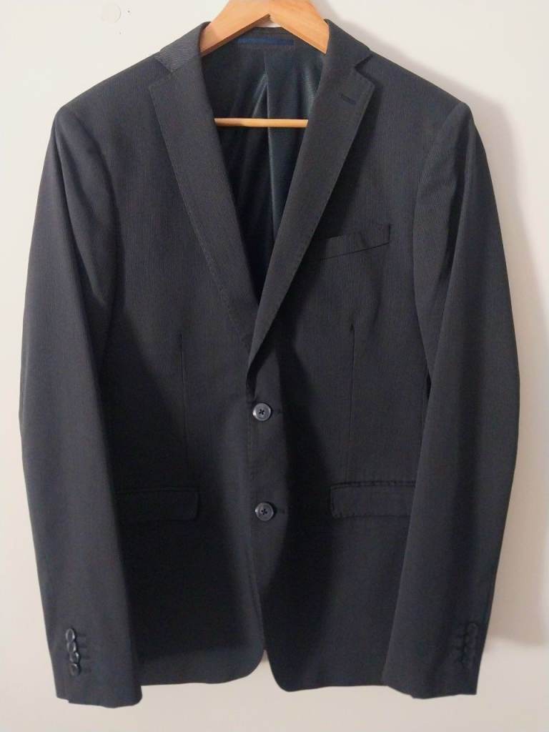 Zara Men’s Slim Fit Pinstripe Navy Suit - M size 