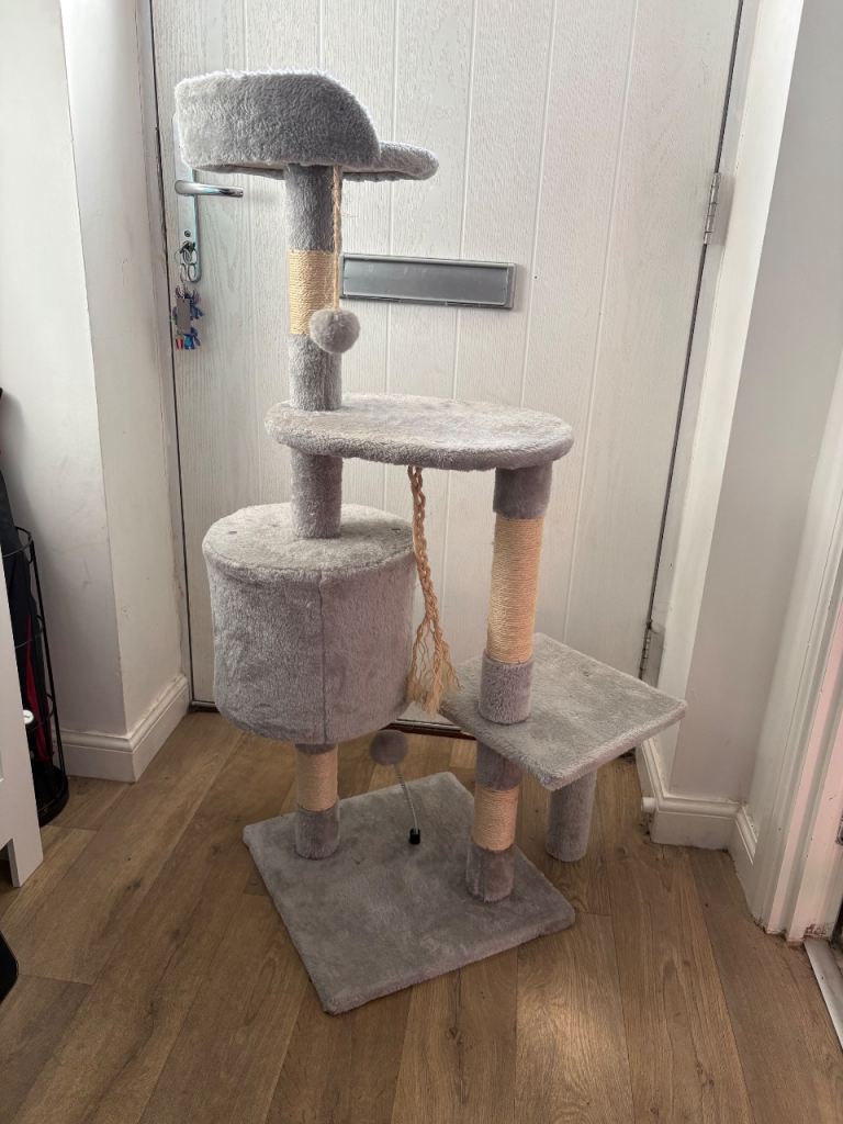 Cat tree 