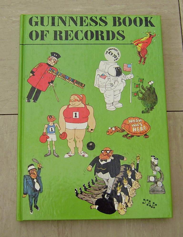 Vintage Guinness Book of Records 1974 – Hardback, Good Condition
