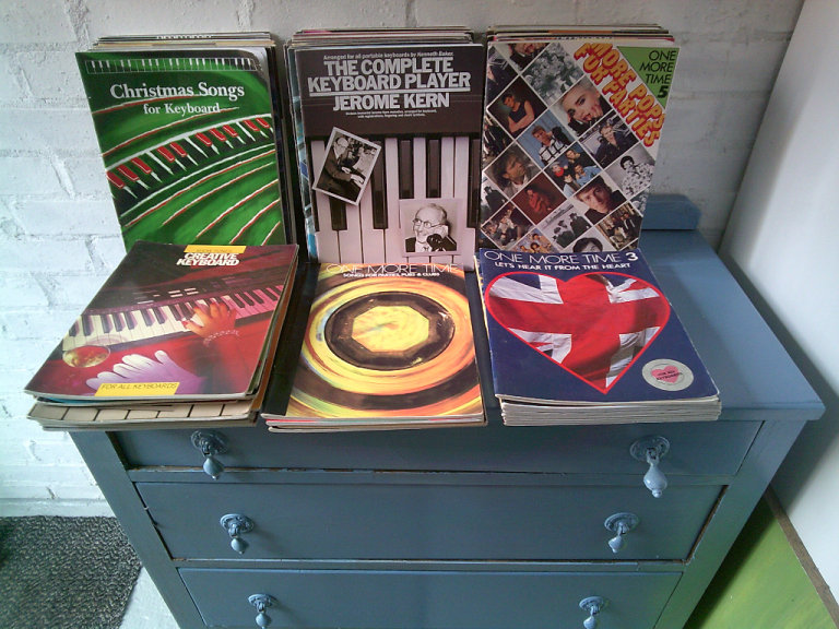 KEYBOARD MUSIC BOOKS