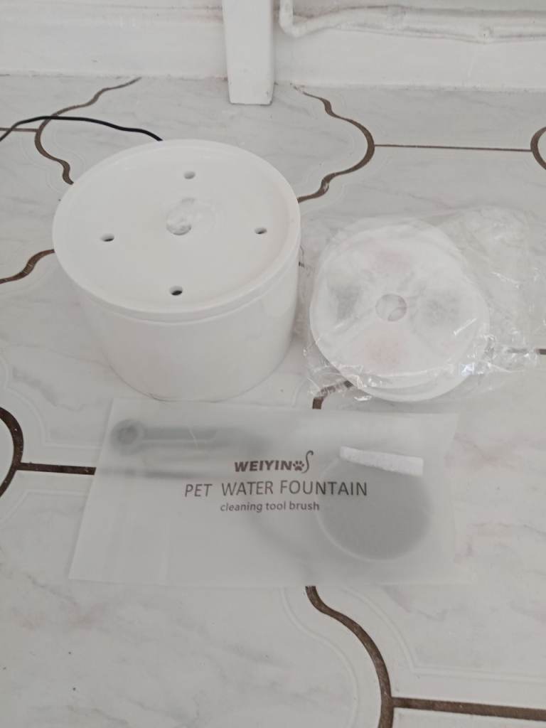 CAT WATER FOUNTAIN