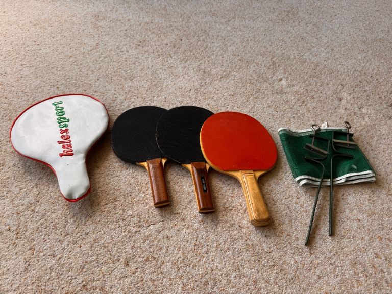 Table Tennis Bat Set with Net and Cover – Good Condition