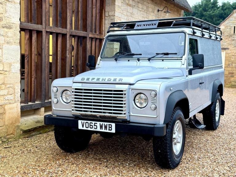 2015 Land Rover Defender Hard Top TDCi [2.2] PANEL VAN Diesel Manual