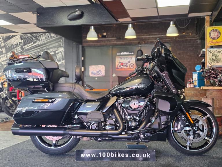 2025 HARLEY-DAVIDSON STREET GLIDE ULTRA 1923CC 117 2,600 MILE'S 