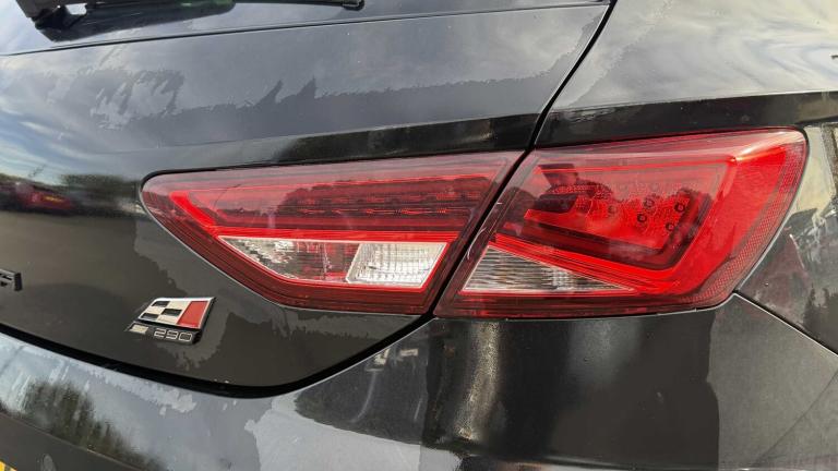 2016 SEAT Leon 2.0 TSI Cupra Black 290 3dr Coupe Petrol Manual