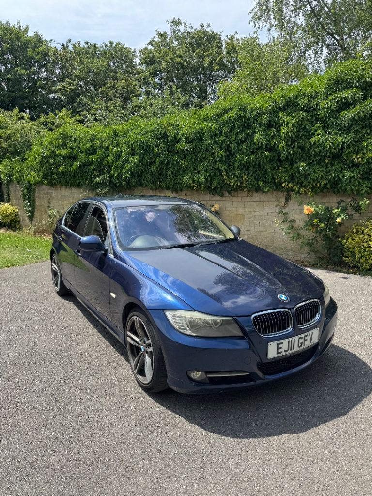 BMW, 3 SERIES, 2011, Semi-Auto, 1995 (cc), 4 doors