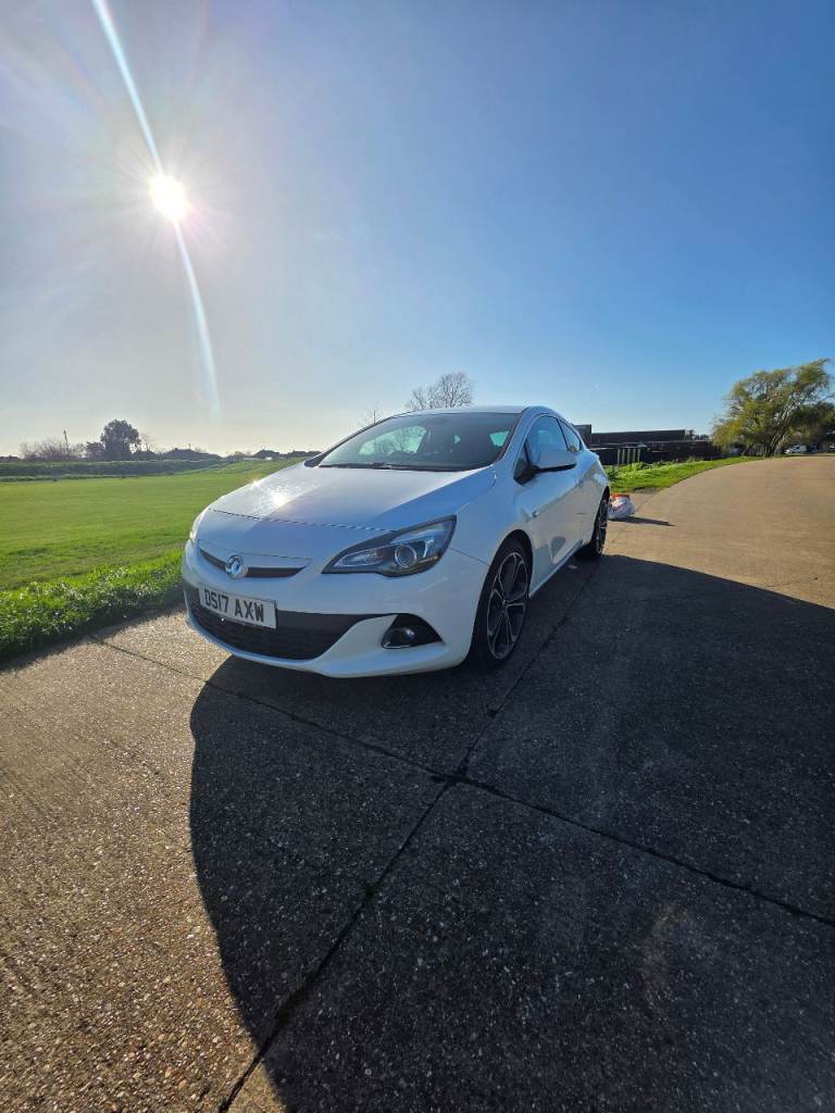 2017 Vauxhall Astra GTC Limited Edition – 1.4 Turbo – £4,995 ONO