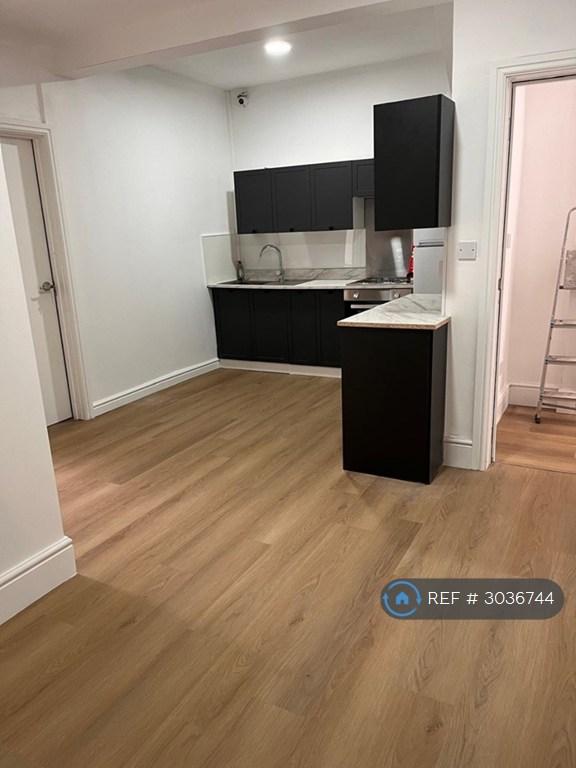 1 bedroom in Birch Avenue, Warrington, WA2 (#3036744)