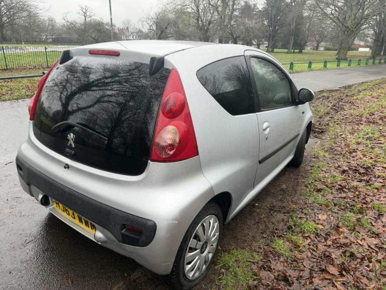 Peugeot, 107, Hatchback, 3 doors 1.0 PETROL Manual For sale