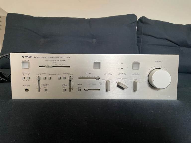 YAMAHA NATURAL SOUND STEREO AMPLIFIER A-960