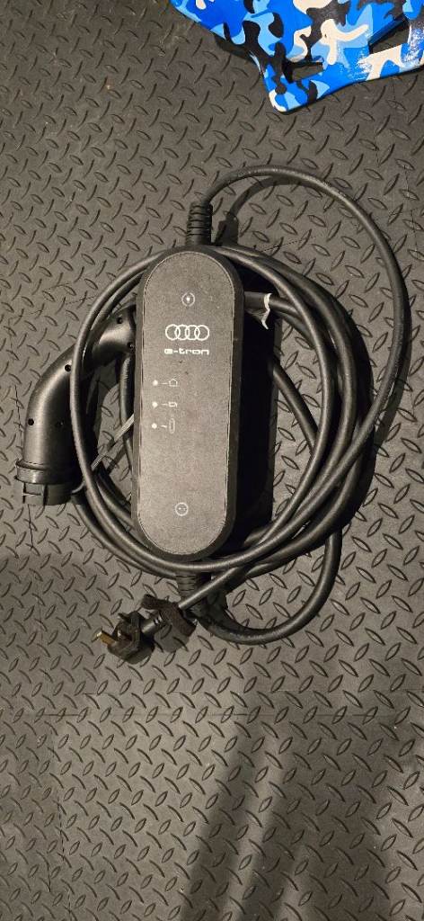 Genuine AUDI Universal Charger / E-TRON GT EV/Hybrid Battery Charger