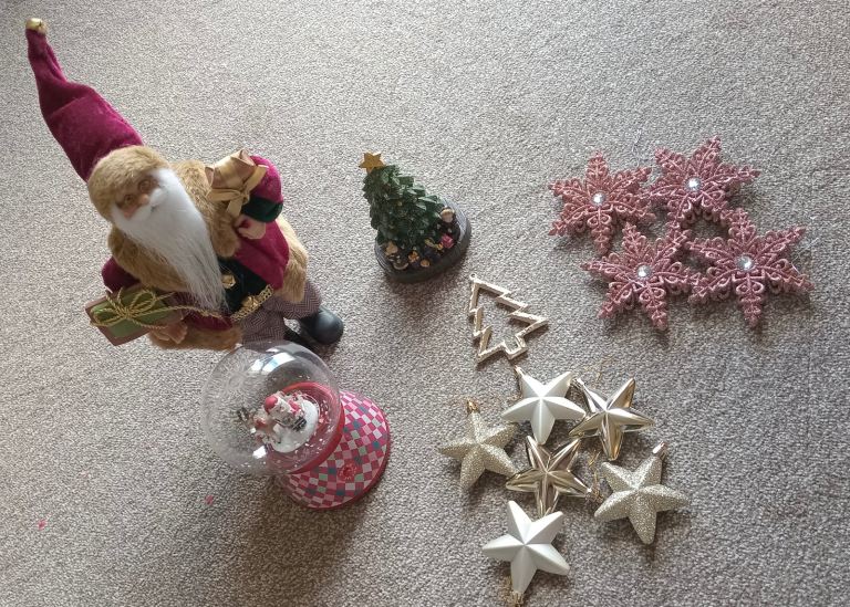 Mixed Christmas Decorations - Good Condition