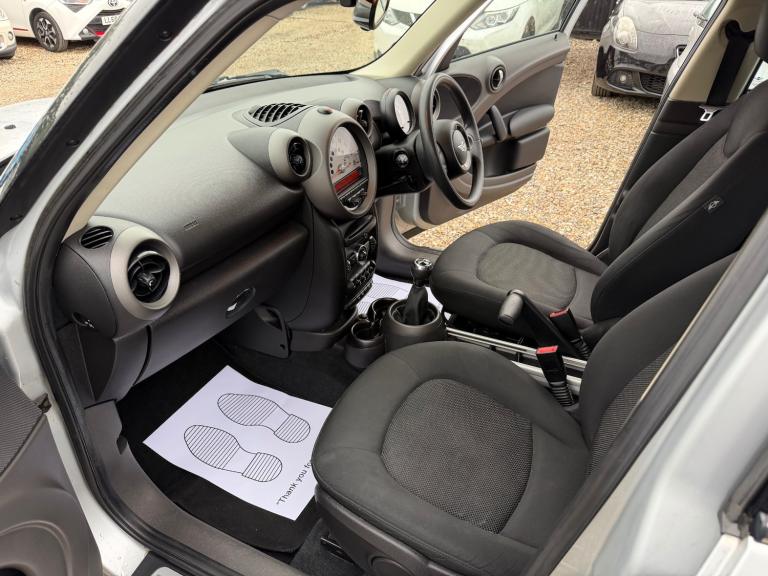 2012 MINI Countryman 1.6 Cooper 5dr HATCHBACK Petrol Manual