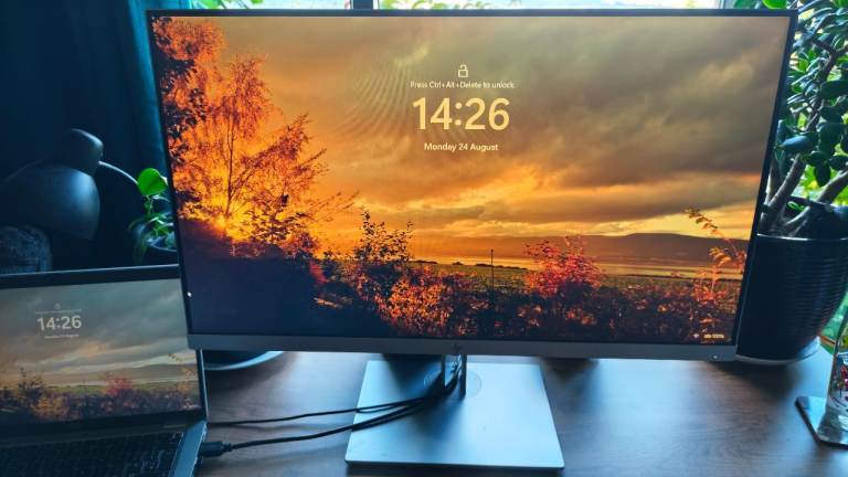 HP 27" inch FHD monitor