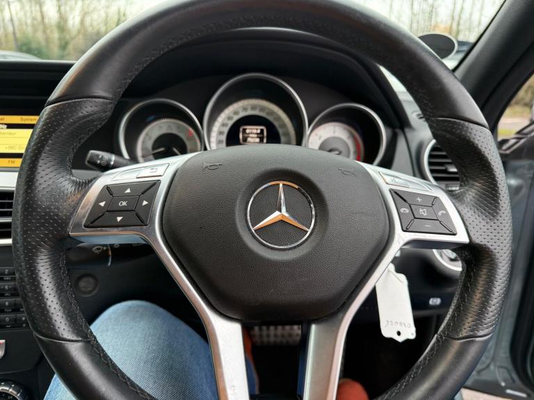 2011 Mercedes-Benz C Class C220 CDI BlueEFFICIENCY Sport 4dr Auto SALOON DIESEL Automatic