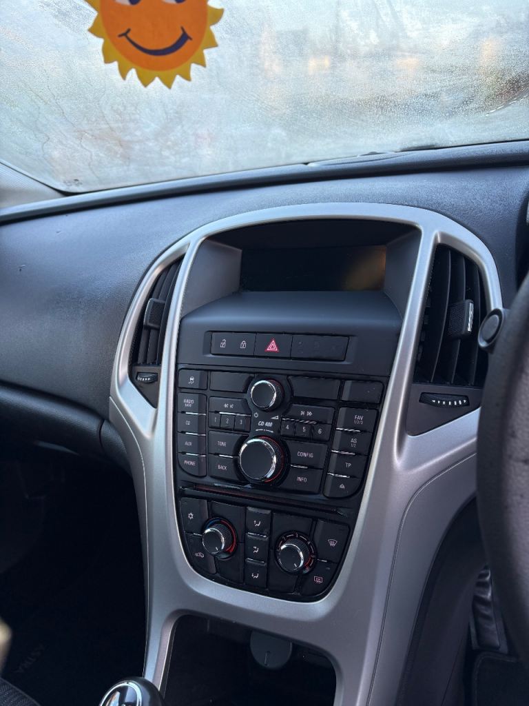 Vauxhall, ASTRA, Hatchback, 2011, Manual, 1398 (cc), 5 doors