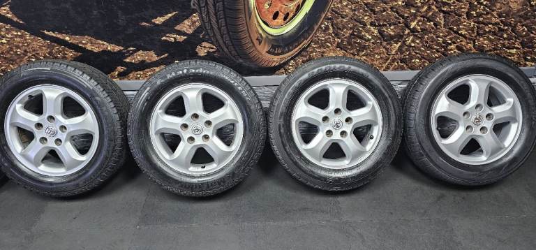 Vauxhall Vivaro Renault Trafic 16 Alloy Wheels + 4 x tyres 205 65 16 C