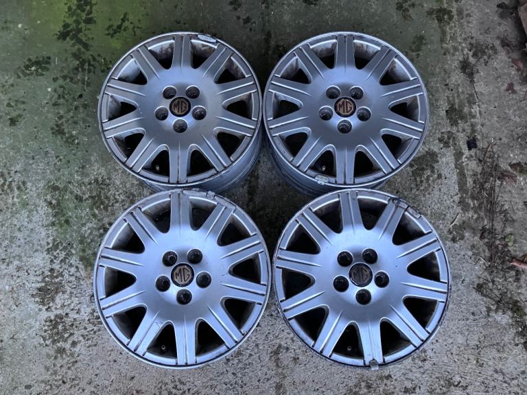 MG Rover 15” model RRC003300 alloys.