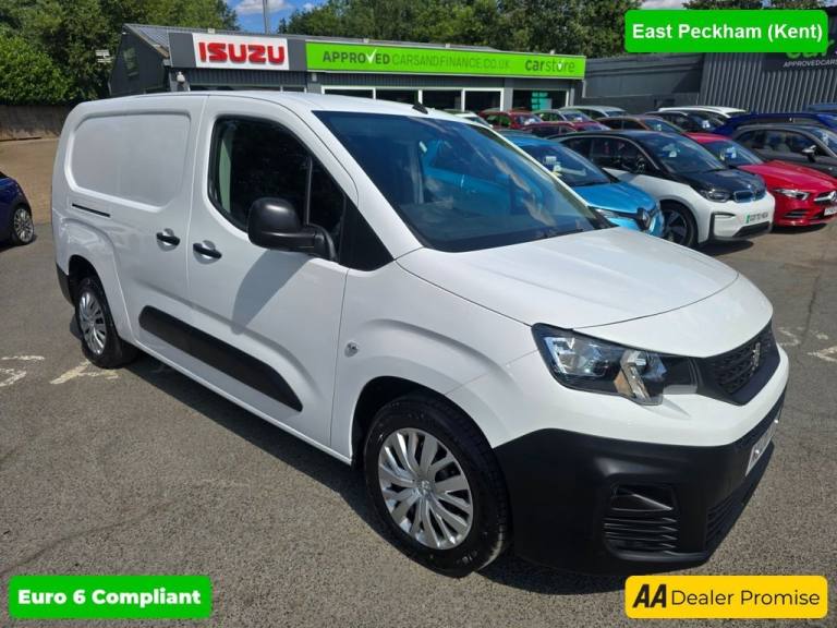 2020 Peugeot Partner 1.5 BlueHDi 950 Pro LWB Crew Van 5 Seater white with 56,500 miles, 1 owner, ...