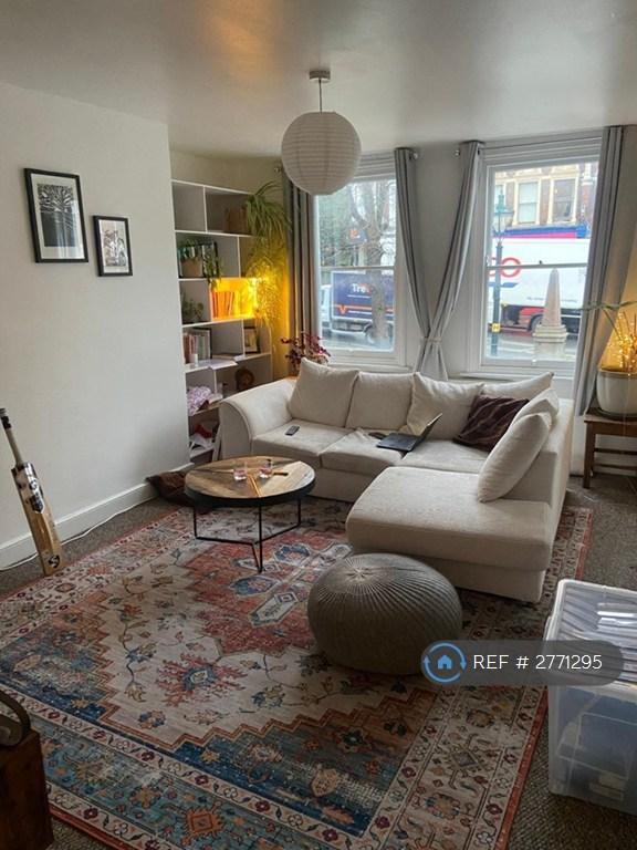 4 bedroom flat in Hornsey, London, N8 (4 bed) (#2771295)