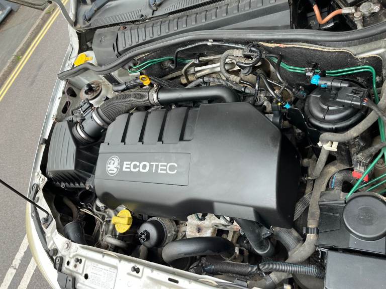 VAUXHALL COMBO VAN 1.3 CDTI DIESEL *ROOF RACK + FLASHING BEACON + SIDE LOADING DOOR* STAR SILVER