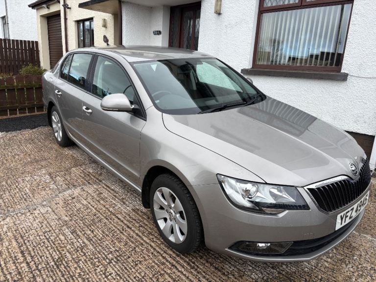 Skoda, SUPERB, Hatchback, 2014, Manual, 1598 (cc), 5 doors