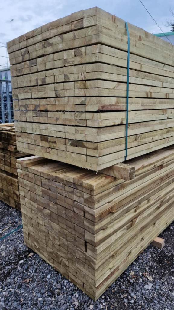 ❤️ 3.6m TIMBER FENCE RAIL
