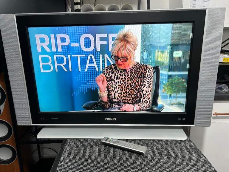 Philips 37 inch freeview tv television with 2 x HDMI
