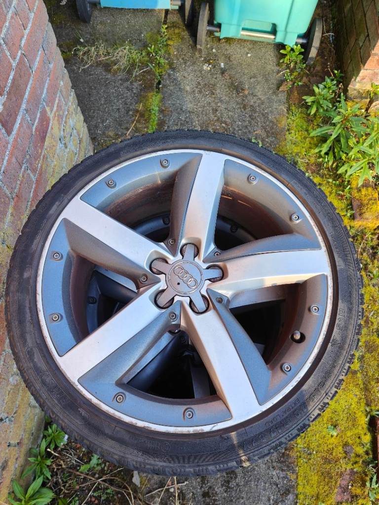 4 Audi 17' Alloy Wheels and Tyres