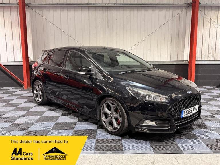 FORD FOCUS 2.0T EcoBoost ST-3 Euro 6 (s/s) 5dr 2015