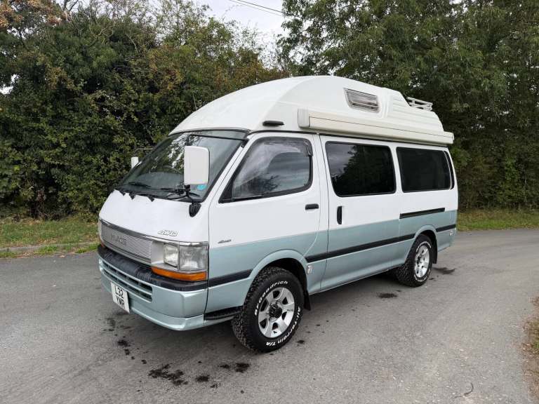 2013 Toyota HiAce 4wd 4 berth automatic camper van 4x4  DIESEL Automatic