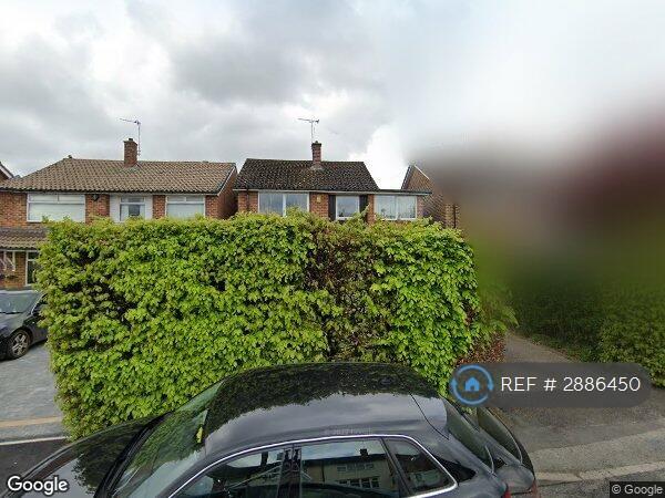 4 bedroom house in Ashchurch Drive, Wollaton, NG8 (4 bed) (#2886450)