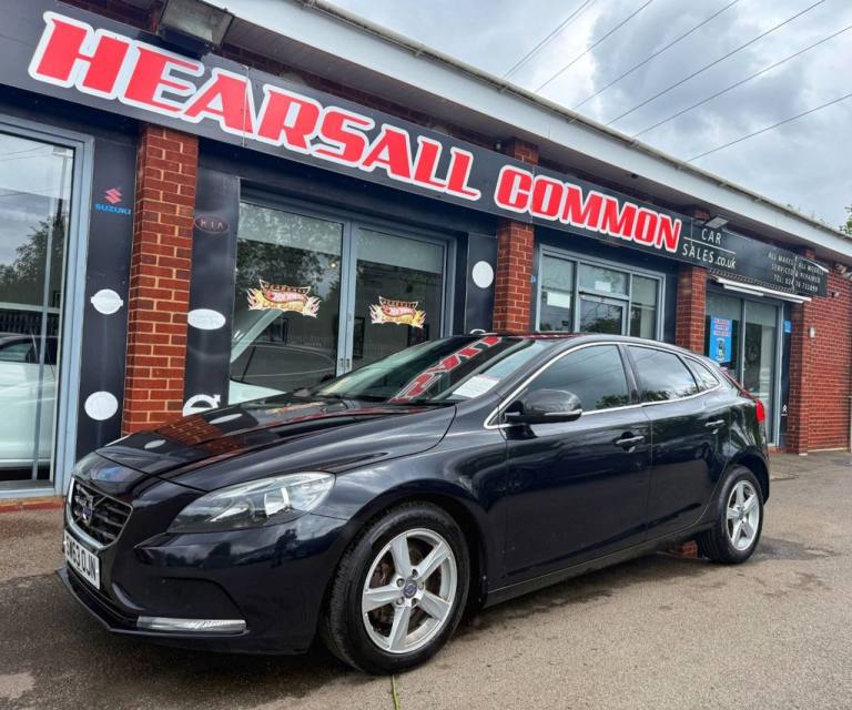 2014 63 VOLVO V40 1.6 D2 SE HATCHBACK 5DR DIESEL MANUAL EURO 5 (S/S) (115 PS) DI