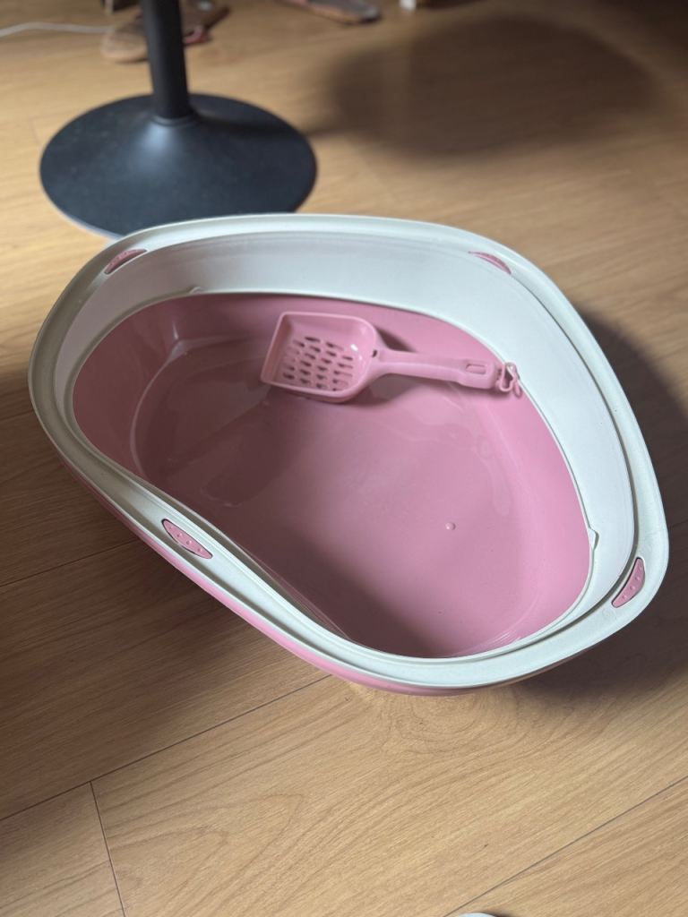 Brand New Cat Centre Jumbo Large Corner Litter Tray Bundle (Pink) - Unused