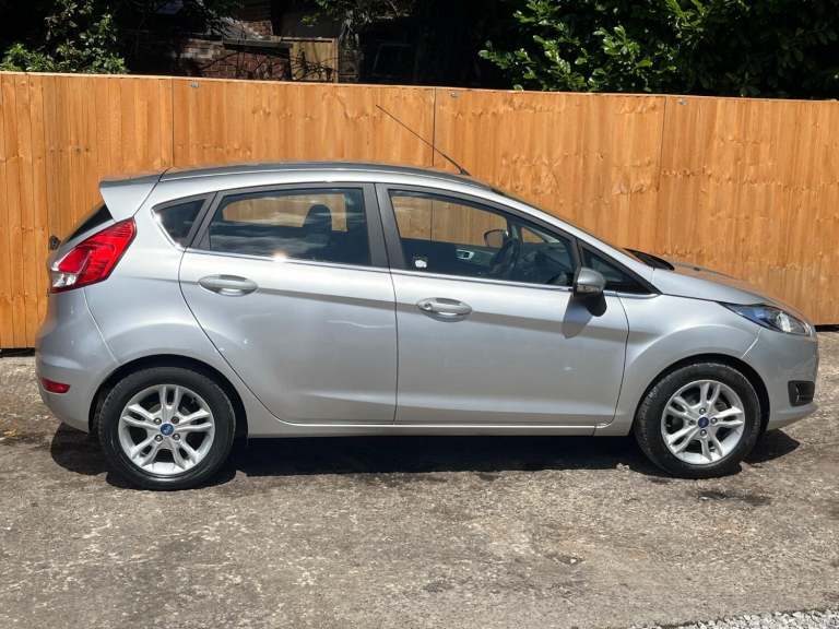 2014 Ford Fiesta 1.0 EcoBoost Zetec 5dr HATCHBACK PETROL Manual