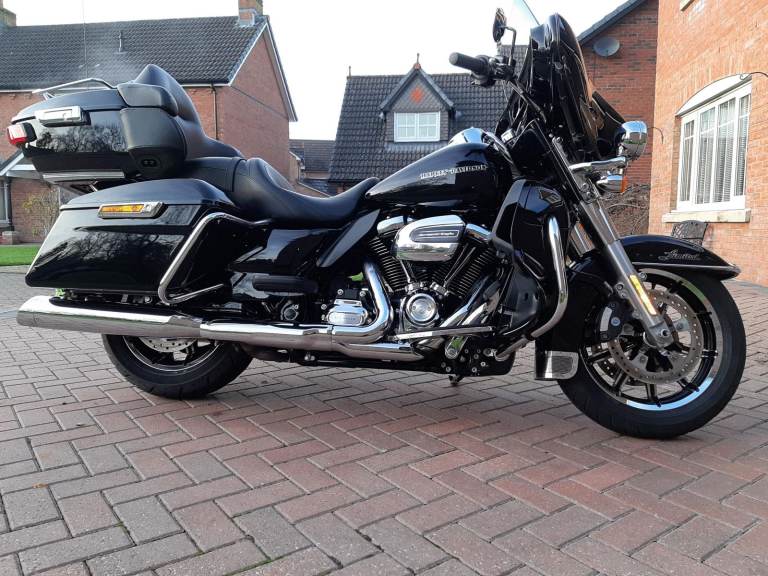 2019/2020 FLHTK HARLEY DAVIDSON ULTRA LIMITED - CRUISER TOURER