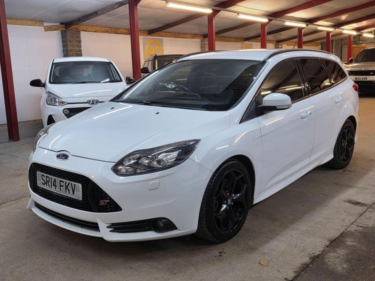 FORD FOCUS 2.0T EcoBoost ST-3 Euro 5 (s/s) 5dr 2014