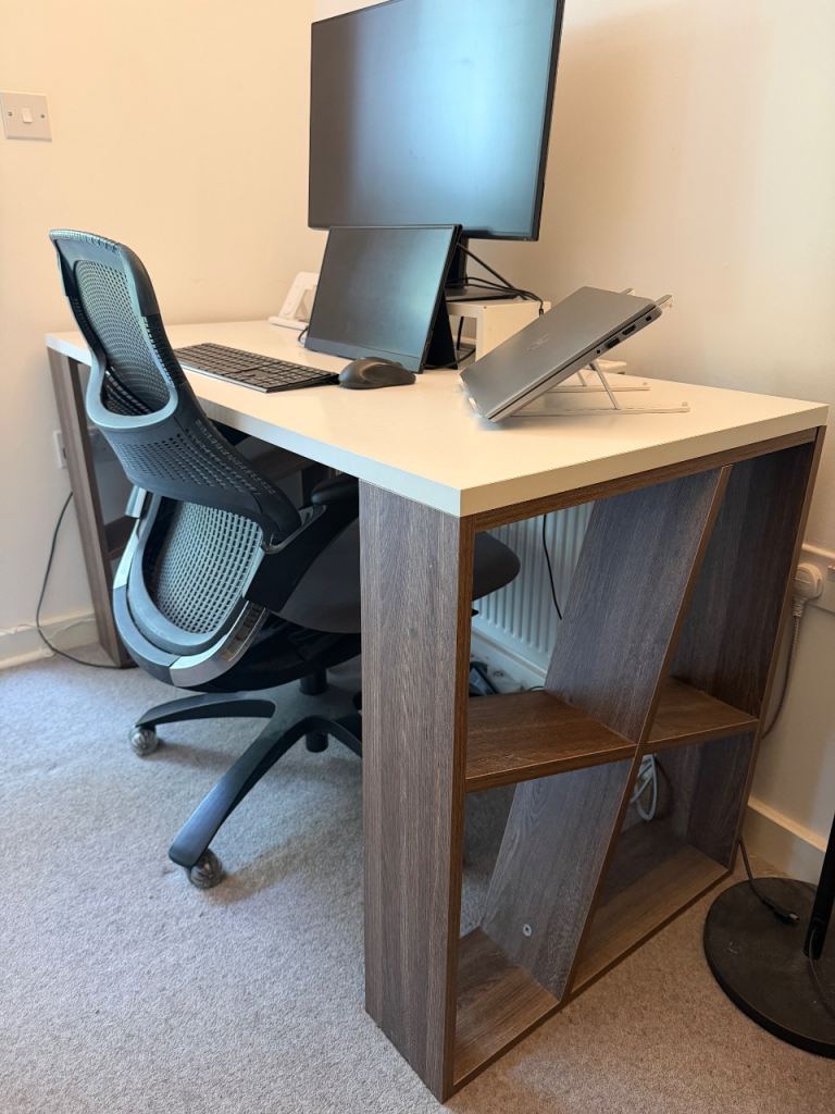 Home Office desk - like new 
